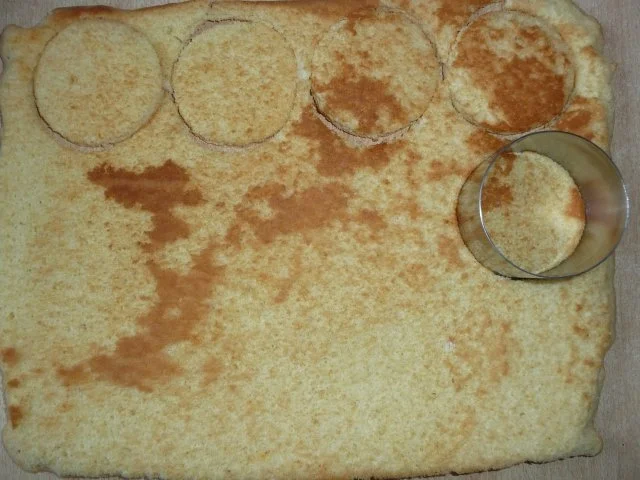 Rezept: Biskuittörtchen Daggi Bild Nr. 10 Biskuittörtchen Daggi - Rezept - Bild Nr. 10