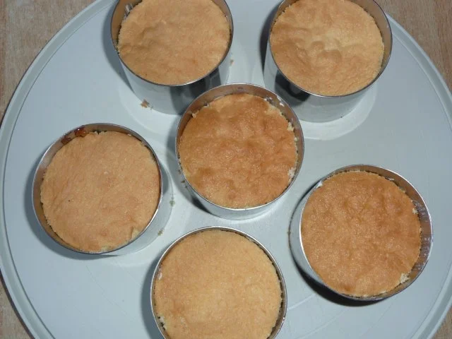 Rezept: Biskuittörtchen Daggi Bild Nr. 5 Biskuittörtchen Daggi - Rezept - Bild Nr. 5