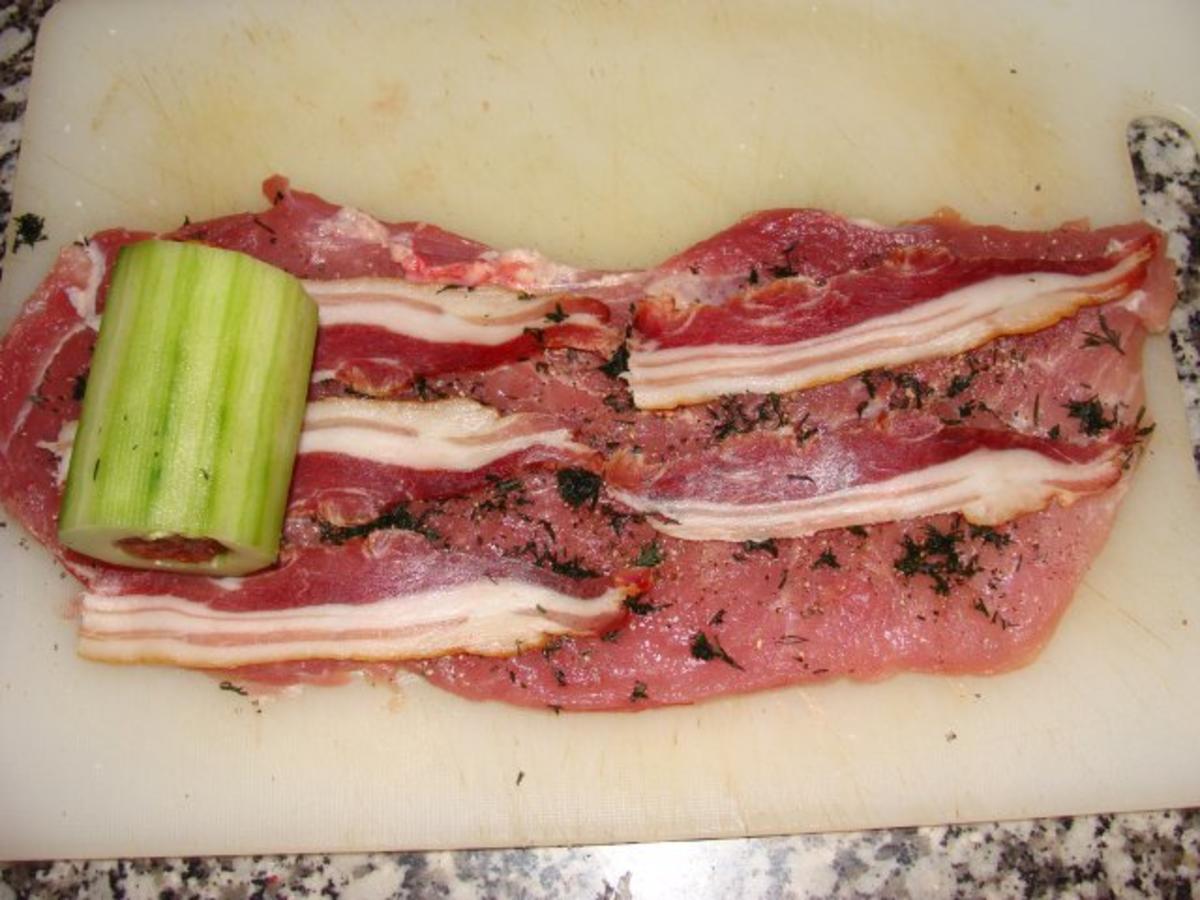 Fleisch : - Schweinerouladen mit Grüne Gurkenfüllung - Rezept - Bild Nr. 3