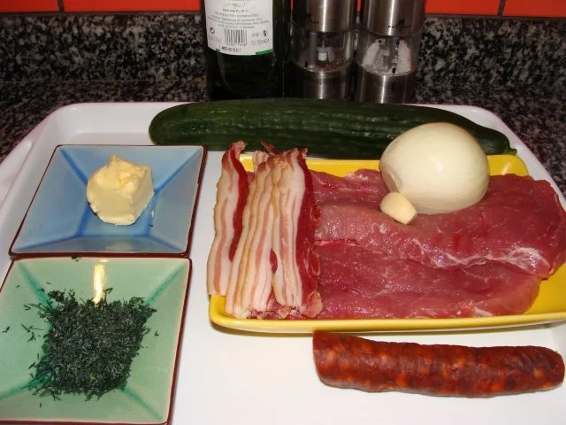 Rezept: Fleisch : - Schweinerouladen mit Grüne Gurkenfüllung Bild Nr. 5 Fleisch : - Schweinerouladen mit Grüne Gurkenfüllung - Rezept - Bild Nr. 5