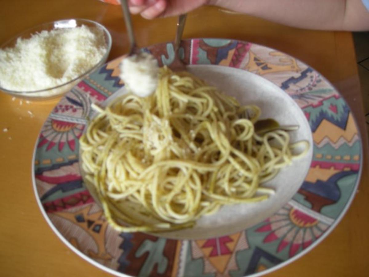 Spaghetti mit steirischem Kürbiskernöl - Rezept - Bild Nr. 2