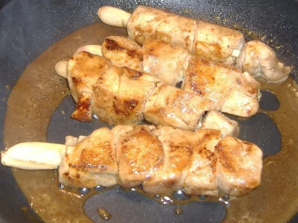 Mariniertes Hähnchenbrustfilet mit grünem Reis und Mango-Zwiebel-Chutney - Rezept - Bild Nr. 4