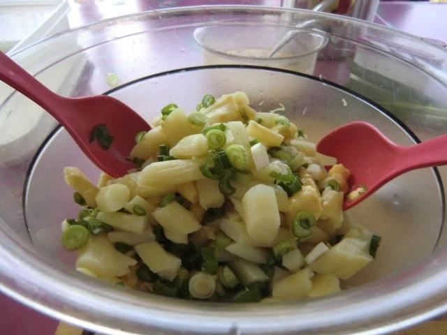 Rezept: Spargelsalat mit Orangensaft und Eier Vinaigrette Bild Nr. 3 Spargelsalat mit Orangensaft und Eier Vinaigrette - Rezept - Bild Nr. 3