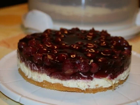 Vanillecreme Kirsch Kuchen - Rezept
