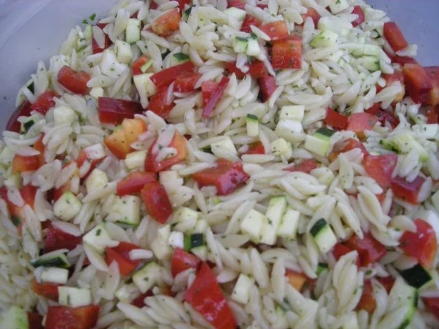 Rezept: Griechischer Nudelsalat Bild Nr. 3 Griechischer Nudelsalat - Rezept - Bild Nr. 3