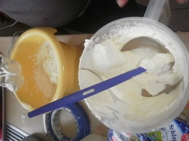 Rezept: SAUERKIRSCHENSCHNITTE !!! Bild Nr. 13 SAUERKIRSCHENSCHNITTE !!! - Rezept - Bild Nr. 13