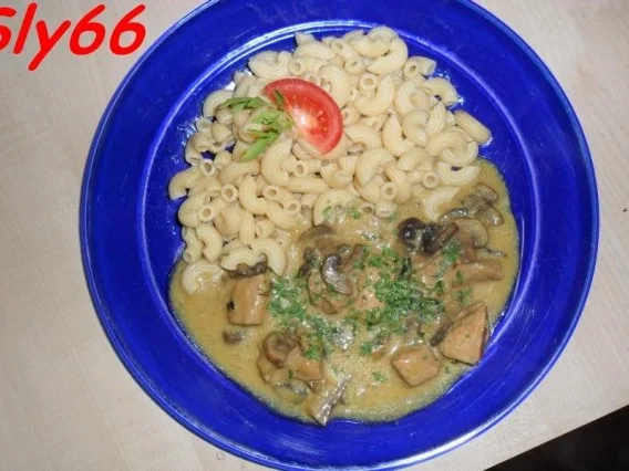 Fleischgerichte:Geschnetzeltes mit Champignon - Rezept