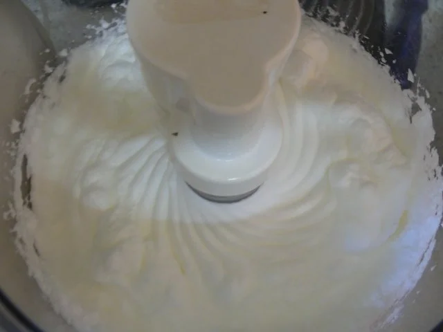 Rezept: Ei...Ei...-Mandel-Zwerg Bild Nr. 7 Ei...Ei...-Mandel-Zwerg - Rezept - Bild Nr. 7