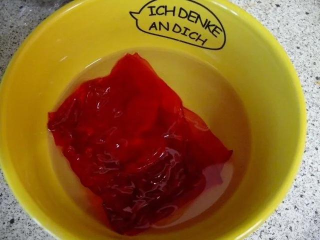 Rezept: Erdbeer-Marzipan-Zwerg Bild Nr. 11 Erdbeer-Marzipan-Zwerg - Rezept - Bild Nr. 11