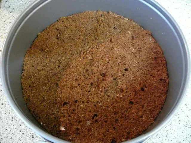 Rezept: Erdbeer-Marzipan-Zwerg Bild Nr. 17 Erdbeer-Marzipan-Zwerg - Rezept - Bild Nr. 17