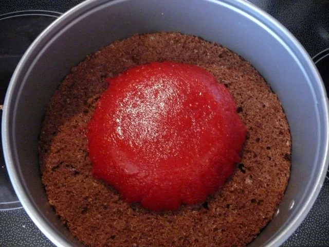 Rezept: Erdbeer-Marzipan-Zwerg Bild Nr. 18 Erdbeer-Marzipan-Zwerg - Rezept - Bild Nr. 18