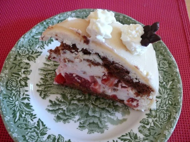 Rezept: Erdbeer-Marzipan-Zwerg Bild Nr. 26 Erdbeer-Marzipan-Zwerg - Rezept - Bild Nr. 26