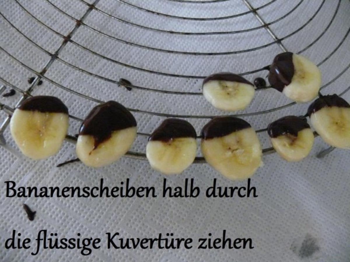 Straciatella-Eierlikörbananen-Zwerg - allen Mamis herzlichen Glückwunsch zum Muttertag - Rezept - Bild Nr. 15