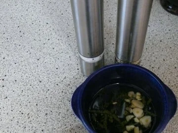 Zitronen-Knoblauch-Grillmarinade - Rezept