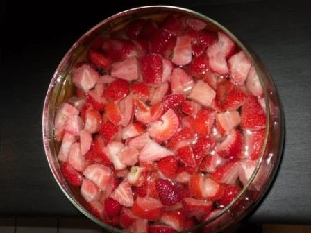 Rezept: Frühlingsbowle Frühlingsbowle - Rezept