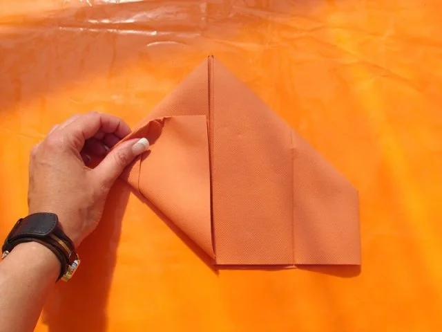 Rezept: Praktisches: Servietten-Hasen Bild Nr. 7 Praktisches: Servietten-Hasen - Rezept - Bild Nr. 7