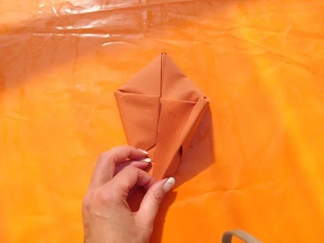 Rezept: Praktisches: Servietten-Hasen Bild Nr. 9 Praktisches: Servietten-Hasen - Rezept - Bild Nr. 9