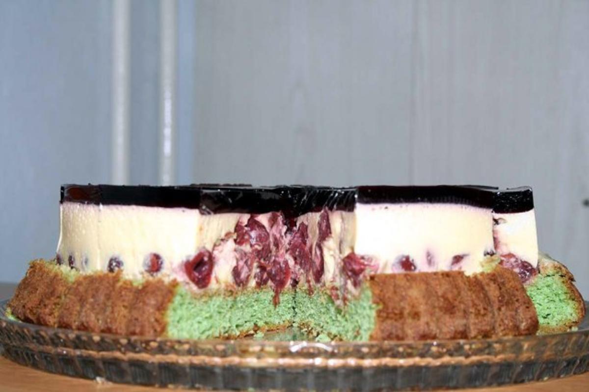 Kirschtorte mit Vanillepudding - Rezept