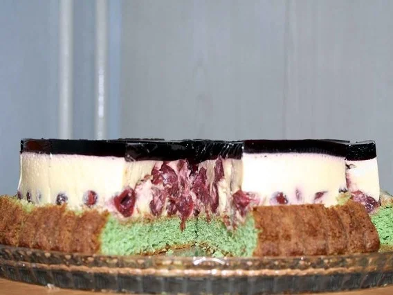 Kirschtorte mit Vanillepudding - Rezept