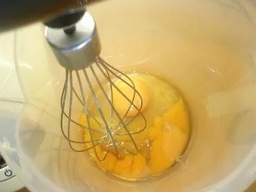 Honig -Biskuittortenboden - Rezept - Bild Nr. 2