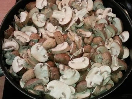 Rezept: Rinderfilet mit Pilzen und Trüffelbutter Bild Nr. 4 Rinderfilet mit Pilzen und Trüffelbutter - Rezept - Bild Nr. 4