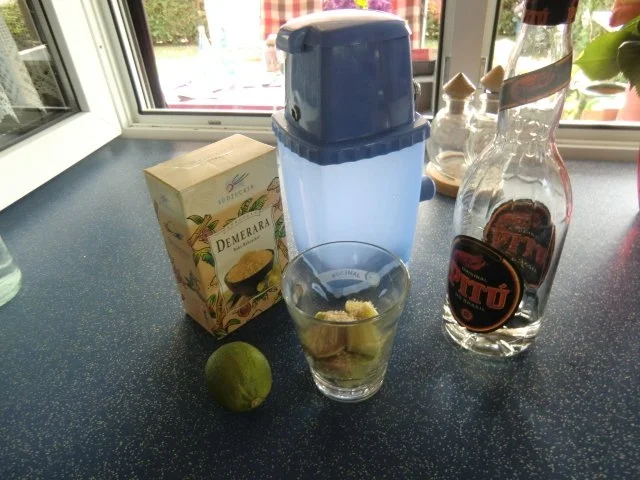 Rezept: Caipirniha Bild Nr. 2 Caipirniha - Rezept - Bild Nr. 2