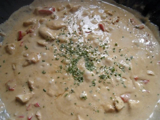 Gebratenes Hühnerfleisch mit Paprika in Erdnuss-Kokos-Sauce; scharf - Rezept - Bild Nr. 9