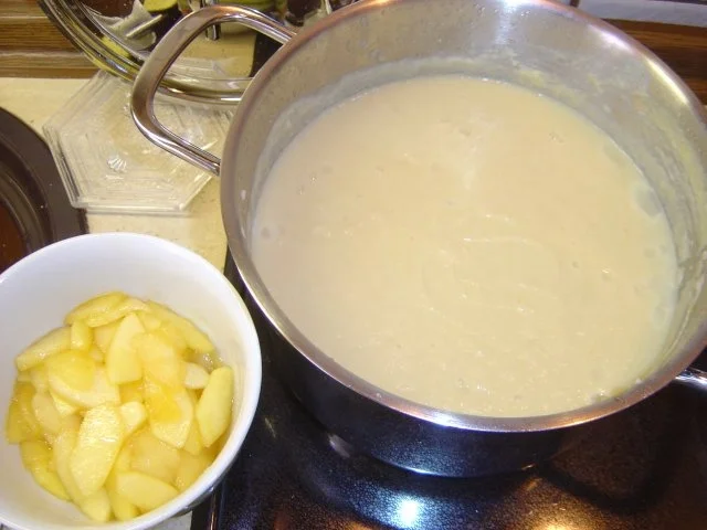 Rezept: Sellerie-Apfel-Suppe Bild Nr. 8 Sellerie-Apfel-Suppe - Rezept - Bild Nr. 8