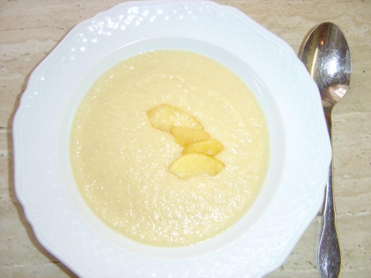 Bilder für Sellerie-Apfel-Suppe - Rezept