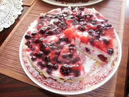 Waldbeeren- Joghurttorte mit Honig - Rezept - Bild Nr. 3