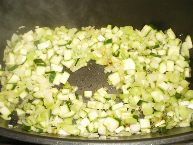 Rezept: Gemüsenudeln - nicht nur für Vegies :-) Bild Nr. 4 Gemüsenudeln - nicht nur für Vegies :-) - Rezept - Bild Nr. 4