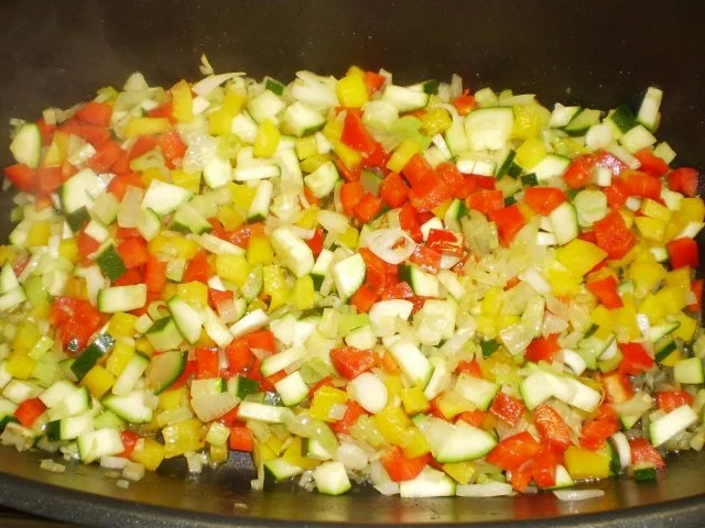 Rezept: Gemüsenudeln - nicht nur für Vegies :-) Bild Nr. 6 Gemüsenudeln - nicht nur für Vegies :-) - Rezept - Bild Nr. 6