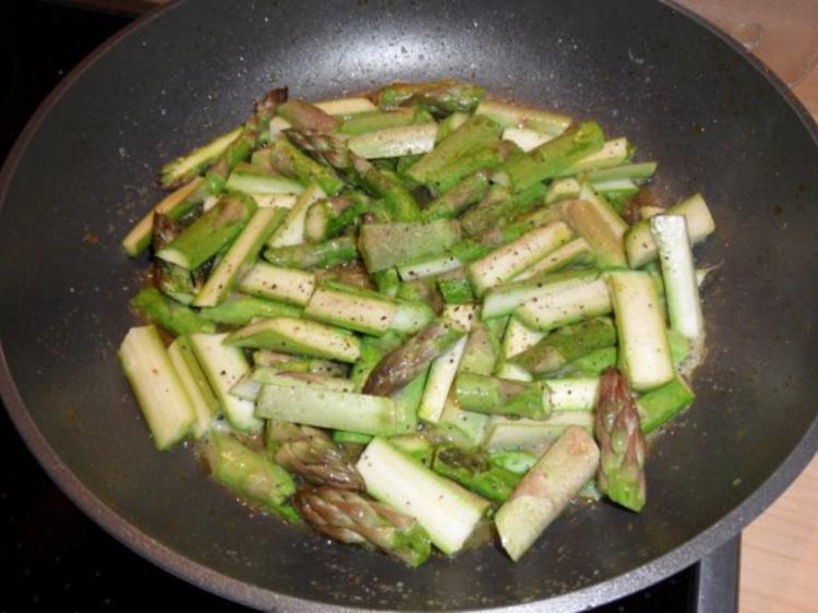 Spargel gebraten mit Putenfleisch - schnell &amp; einfach - von Paprilotte