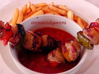 Schaschlik in selbstgemachter Schaschliksauce - Rezept