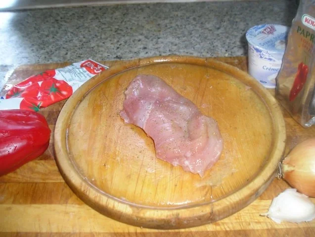 Rezept: Hähnchenbrüste in scharfer Paprikasoße Bild Nr. 2 Hähnchenbrüste in scharfer Paprikasoße - Rezept - Bild Nr. 2