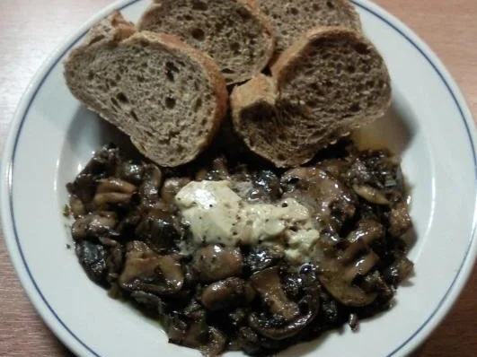 Champingnonpfanne á la Dieter Neumaier - Rezept - Bild Nr. 2