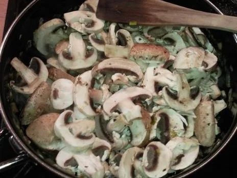 Champingnonpfanne á la Dieter Neumaier - Rezept - Bild Nr. 10