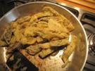 Gebratene Maultaschen mit Zwiebeln,Thymian und süßer Chillisauce - Rezept