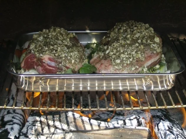 Lammkeule aus da Knofihexenküche rosa gebraten - Rezept