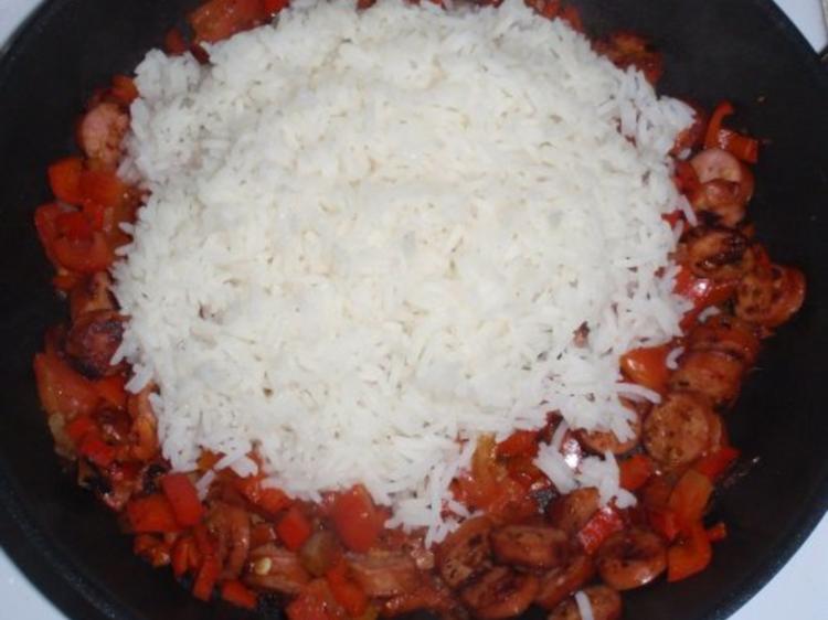 Gemüse Würstchen Reis Pfanne - schnell &amp; einfach - 258 kcal/100g