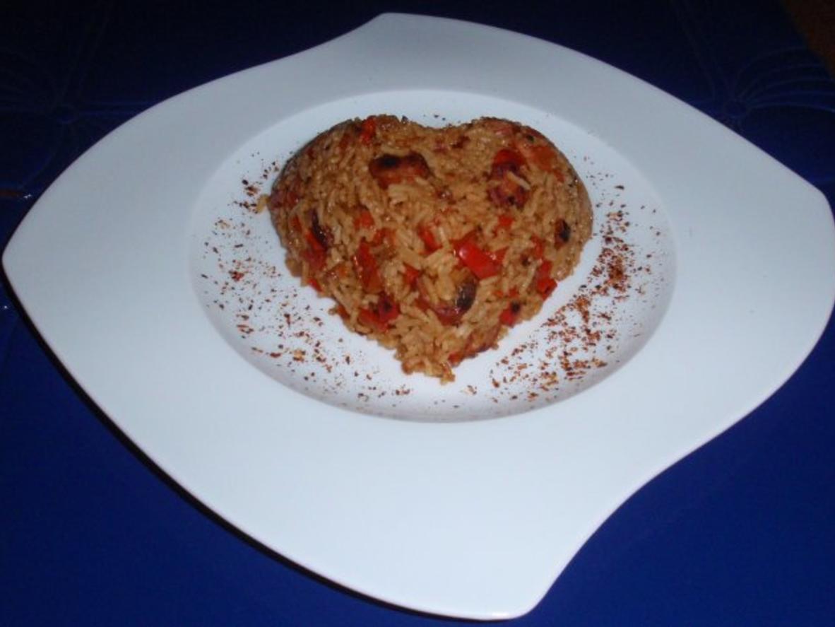 Gemüse Würstchen Reis Pfanne - schnell &amp; einfach - 258 kcal/100g