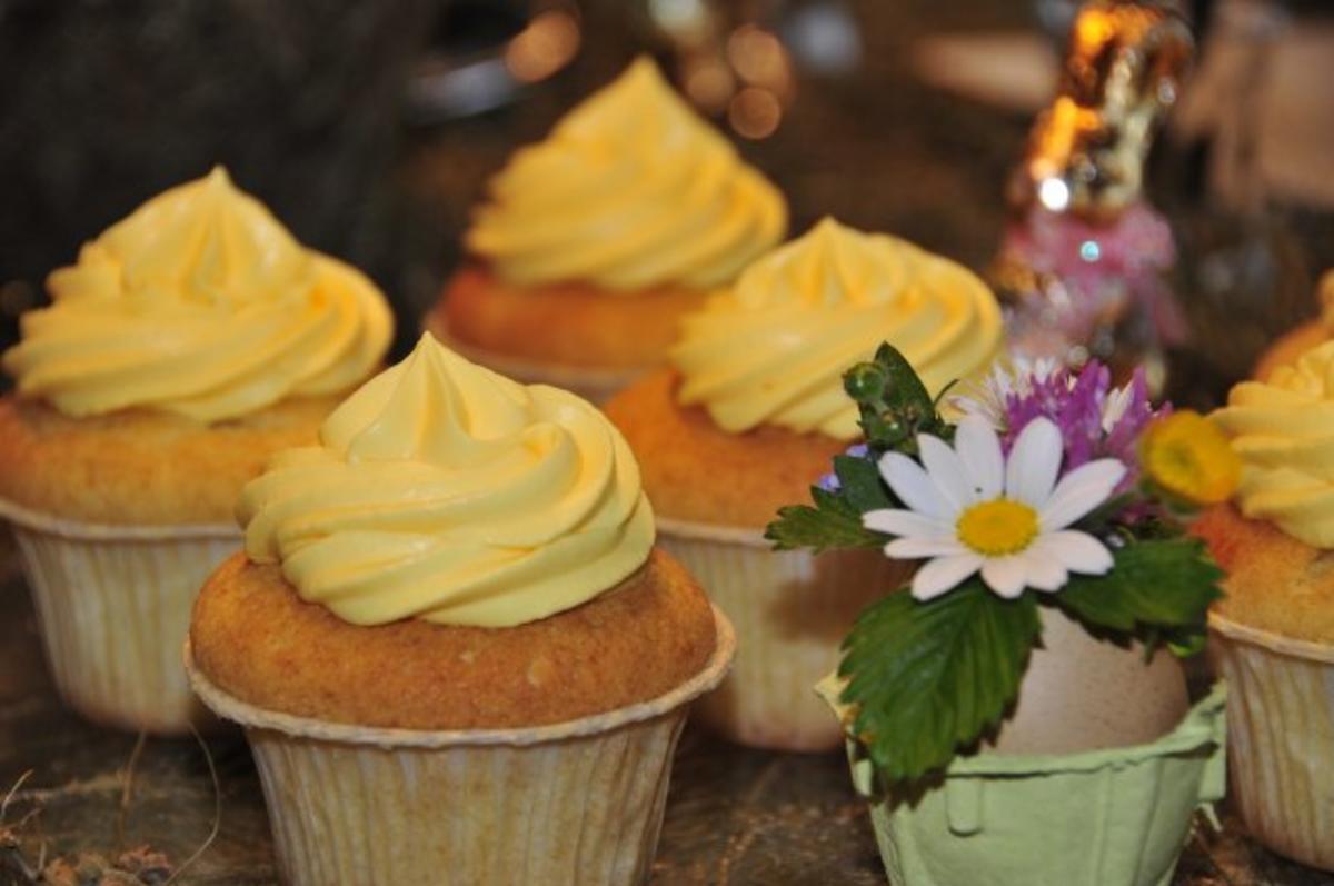 Bilder für Limoncello-Cupcakes - Rezept