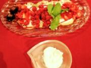 Ananas-Carpaccio mit Piña-Colada-Marinade mit Joghurt-Eis (Gerd Käfer) - Rezept