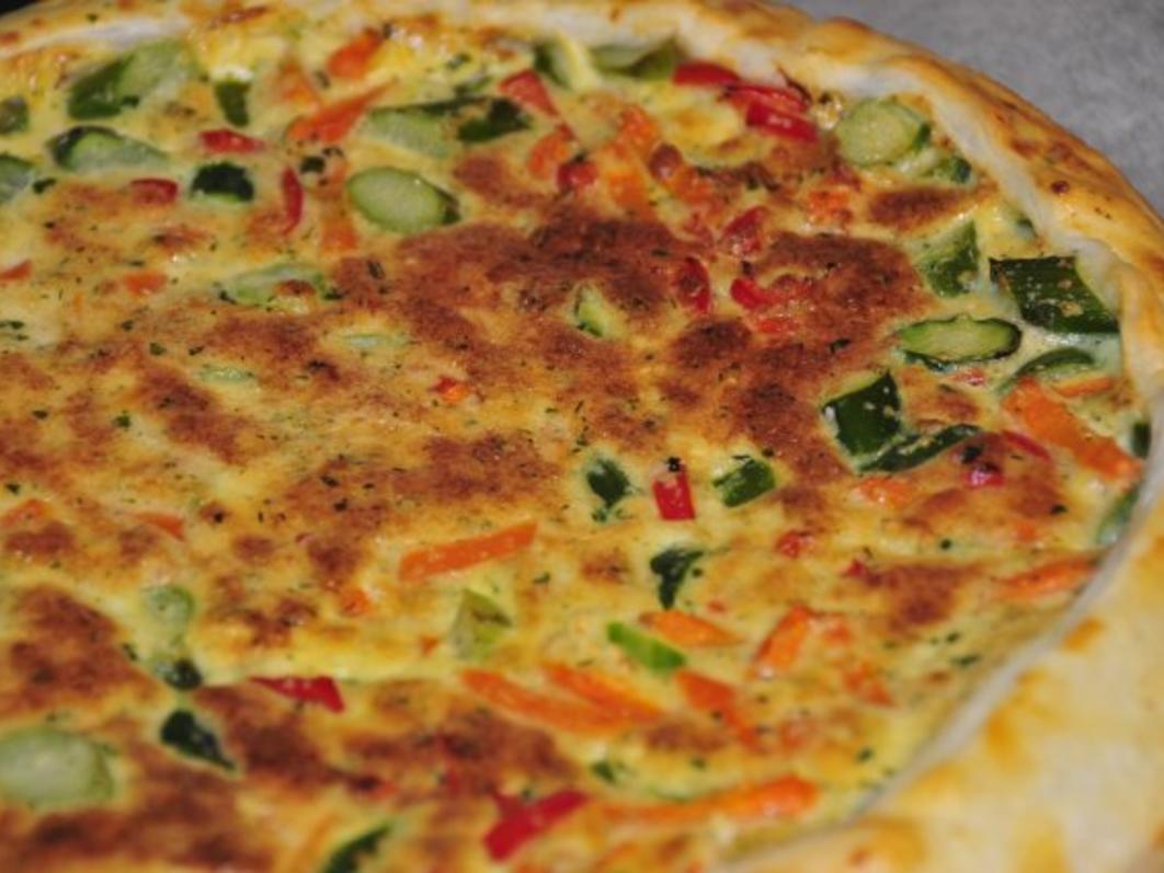 bunte Spargel-Quiche - Rezept mit Bild - kochbar.de