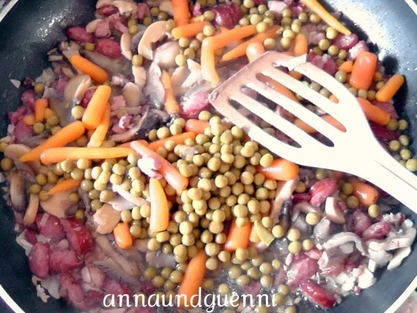 Rezept: deftige Reispfanne mit geräuchertem Hähnchenfleisch Bild Nr. 6 deftige Reispfanne mit geräuchertem Hähnchenfleisch - Rezept - Bild Nr. 6