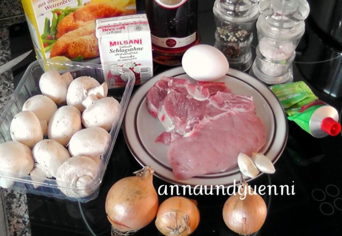 ~Mittagstisch~paniertes Kotelett mit Metaxa-Champignon-Sauce und gebratenen Pellkartoffeln - Rezept - Bild Nr. 2