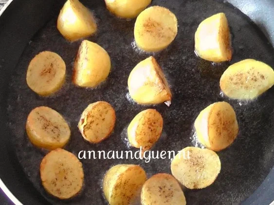 ~Mittagstisch~paniertes Kotelett mit Metaxa-Champignon-Sauce und gebratenen Pellkartoffeln - Rezept - Bild Nr. 10