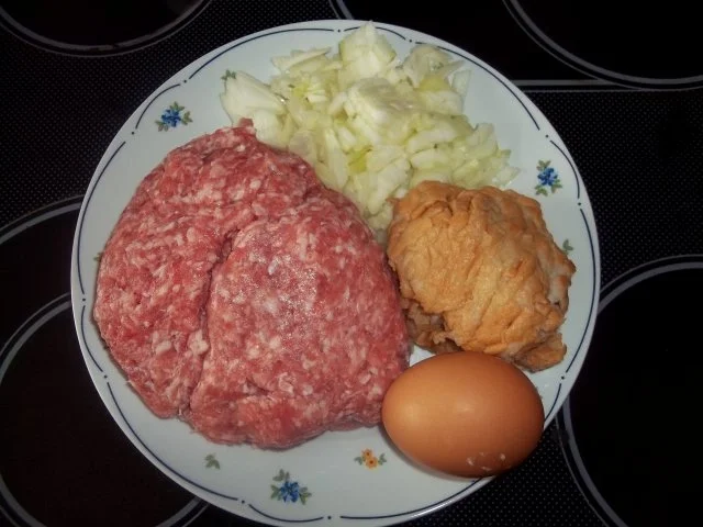 Rezept: Gehacktes-Klöse Bild Nr. 2 Gehacktes-Klöse - Rezept - Bild Nr. 2