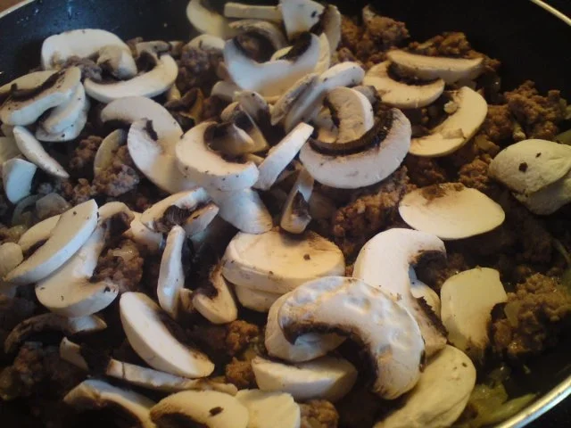 Makkaroni-Hack-Champignon-Gratin - Rezept