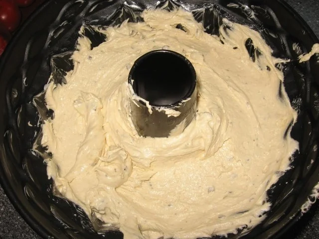 Rezept: Limetten-Joghurt-Gugelhupf Bild Nr. 2 Limetten-Joghurt-Gugelhupf - Rezept - Bild Nr. 2